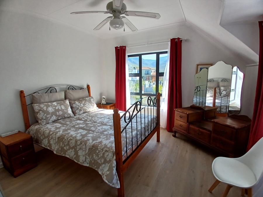3 Bedroom Property for Sale in Heuningkloof Western Cape